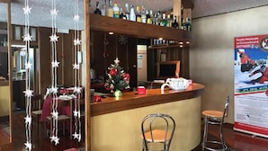 住宿內酒吧