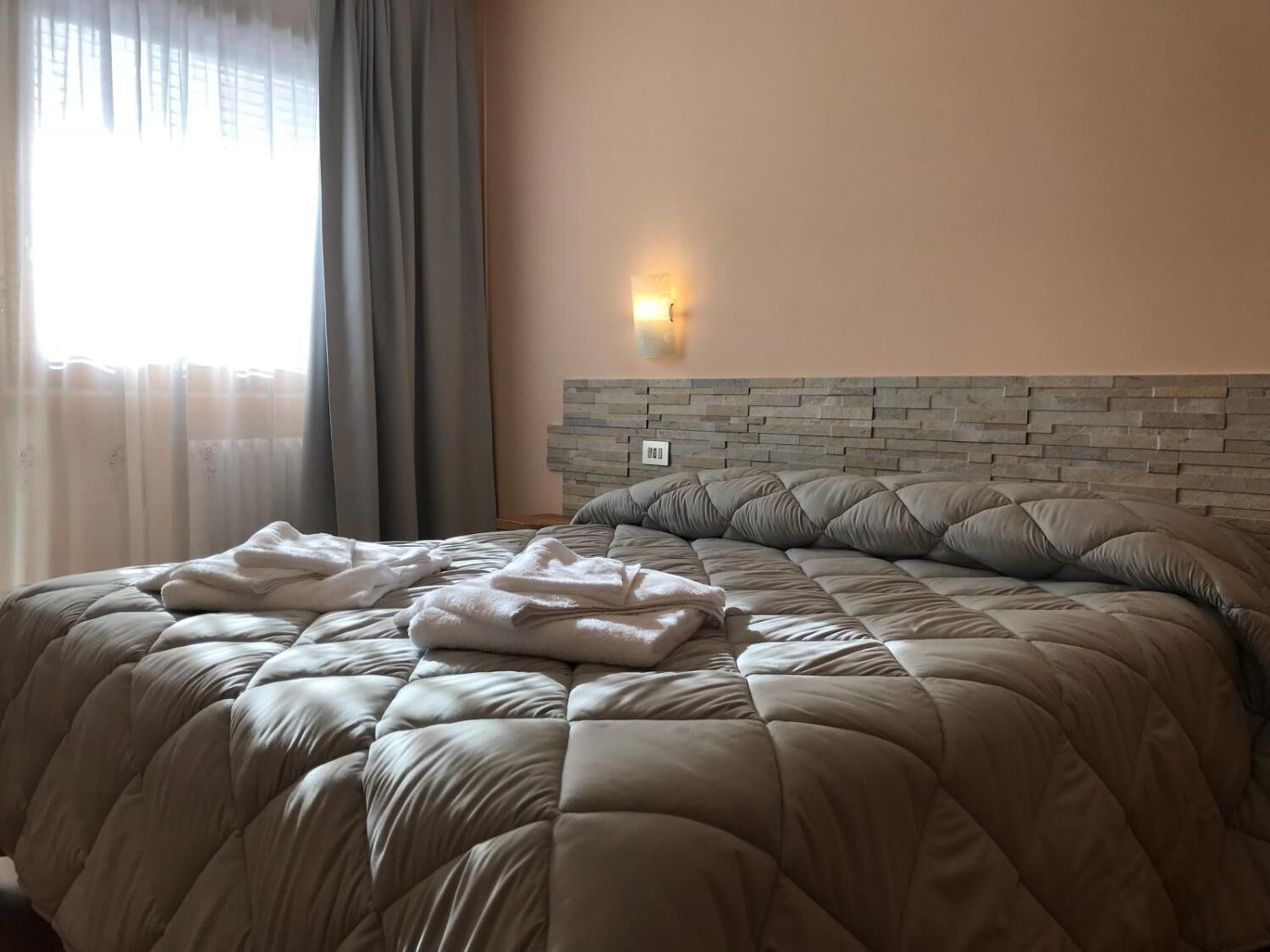 In-room safe, desk, free WiFi, bed sheets