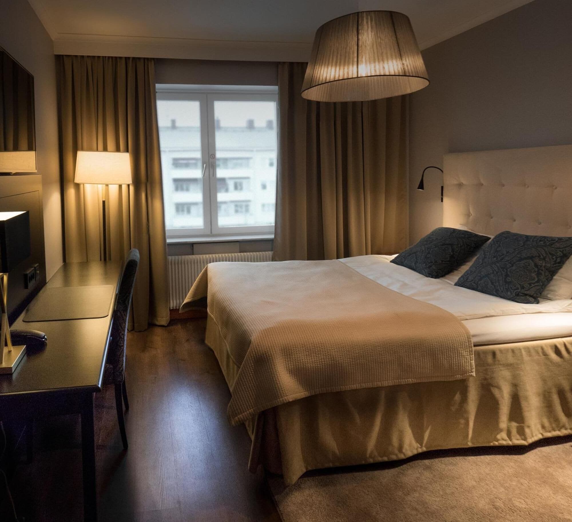 standard double room, non smoking | 1 bedroom, desk, laptop workspace, blackout curtains