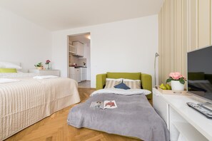 開放式套房 (at 18 Jana Pawla Avenue) | 獨特裝潢、布置獨特、遮光布/窗簾、隔音