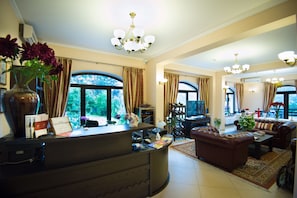 Lobby - Pensiunea Toscana (Brasov)