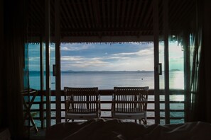 ลานระเบียง/นอกชาน