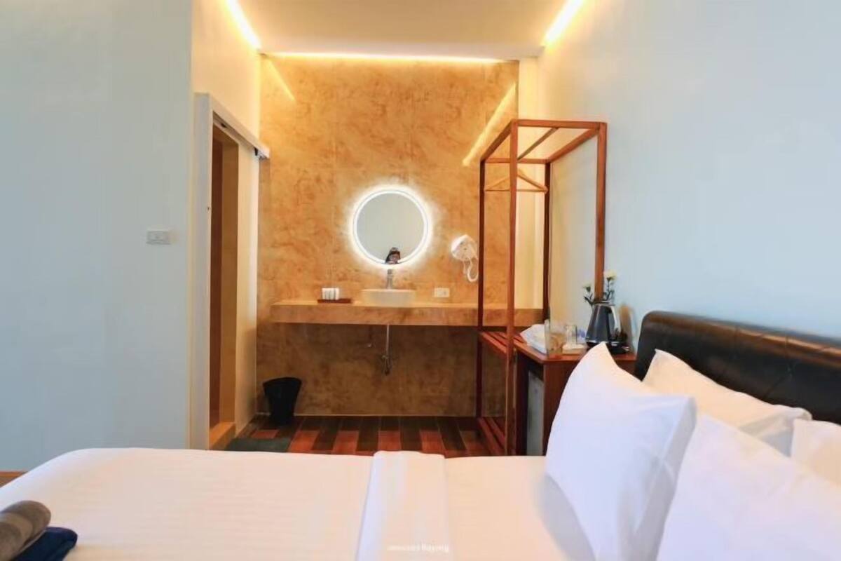 1 Schlafzimmer, Zimmersafe, Schreibtisch, Zustellbetten
