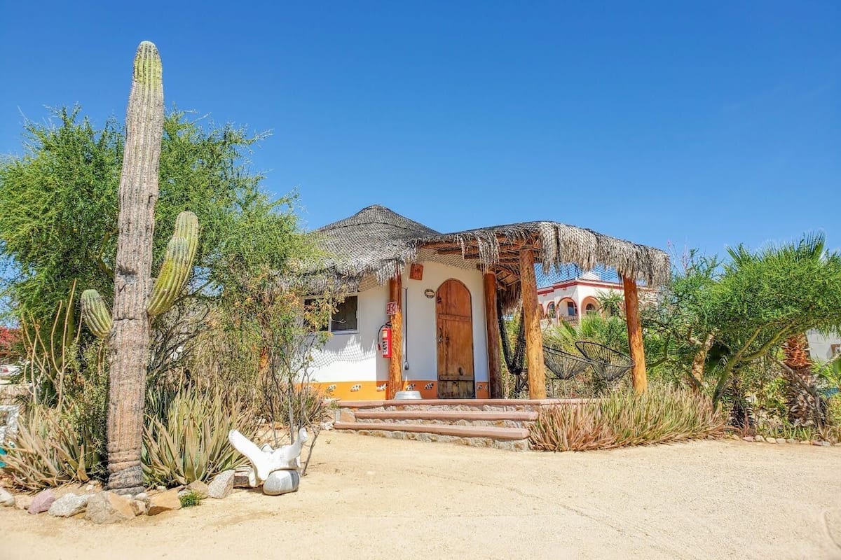 Casita Especial | Individually decorated, free WiFi, bed sheets