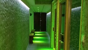 Unclassified image, 4 of 46, button - Atmosphère Hotel (Les Deux Alpes)