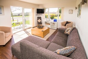 Living area - Stoneleigh Village (Sidmouth)