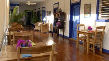 Komplett frokost er inkludert hver dag