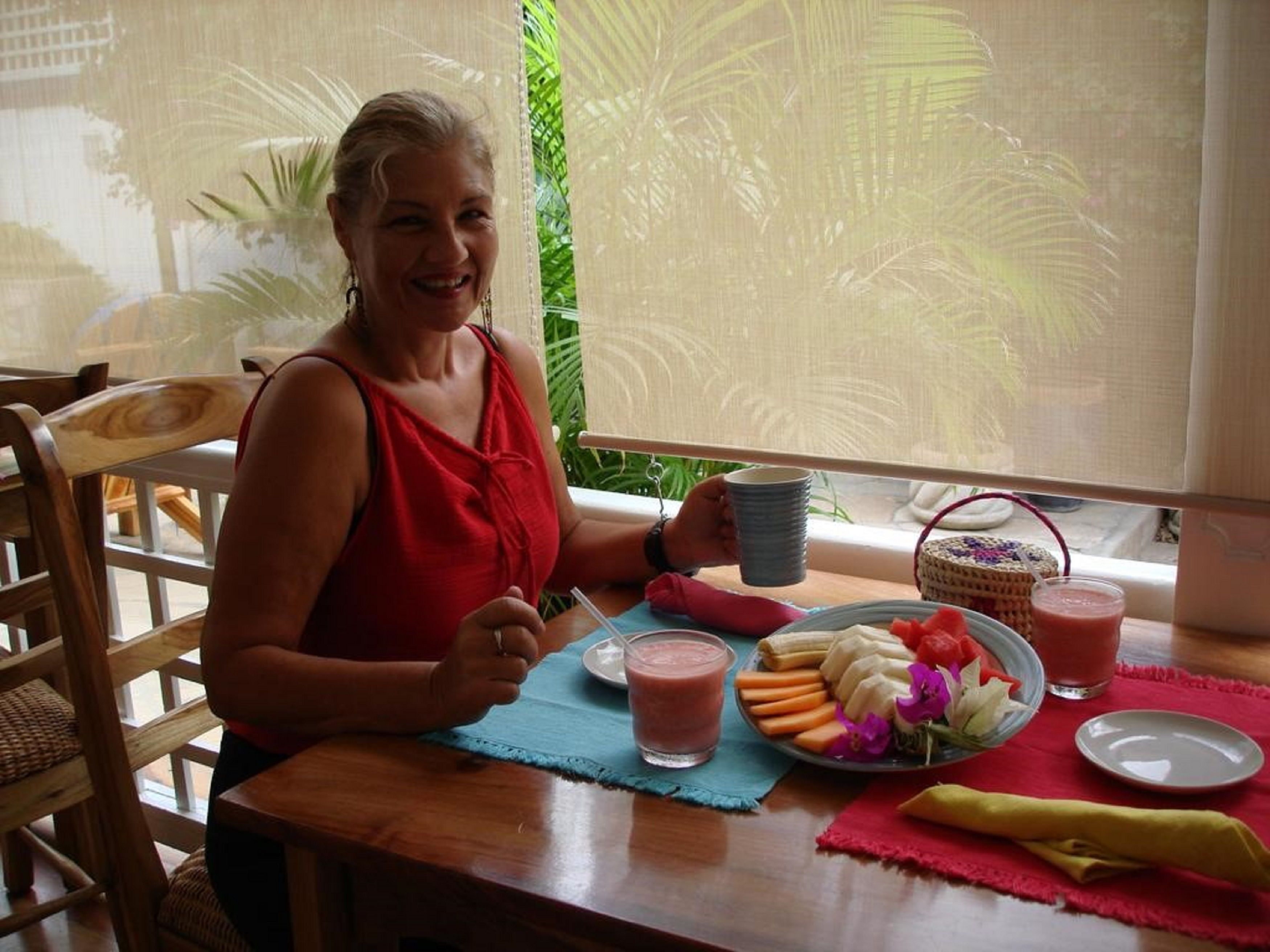 free daily full breakfast