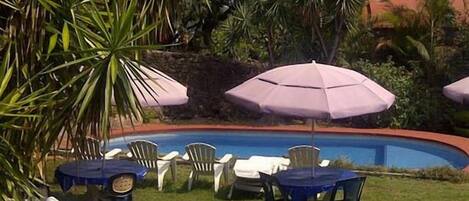 Outdoor pool, pool umbrellas