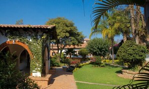 Front of property - Bungalows Lolita (Ixtapan de la Sal)