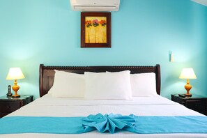 Deluxe Room, Tower | Premium bedding, down comforters, minibar, in-room safe - Hotel Victoriano (San Juan del Sur)