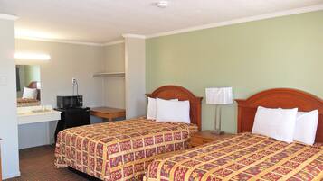 واي فاي مجانًا وملاءات أسرّة