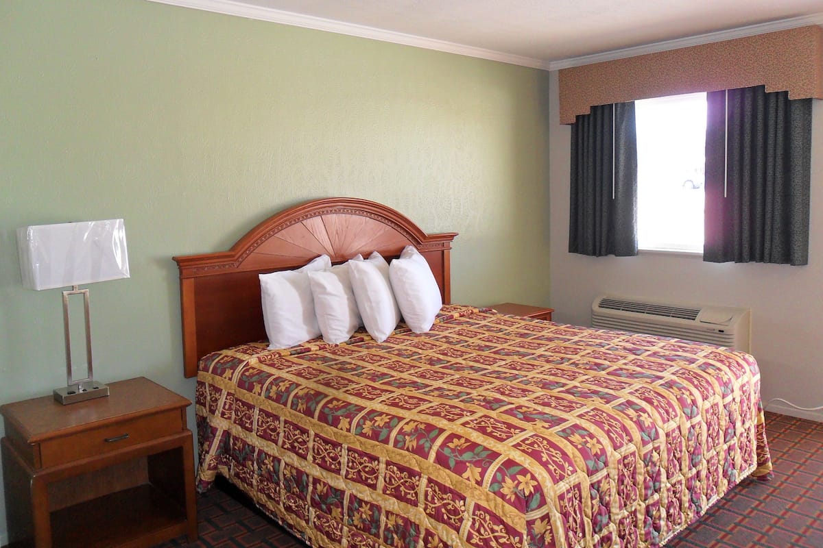 Habitación, 1 cama King size, para no fumadores | Wifi gratis y ropa de cama