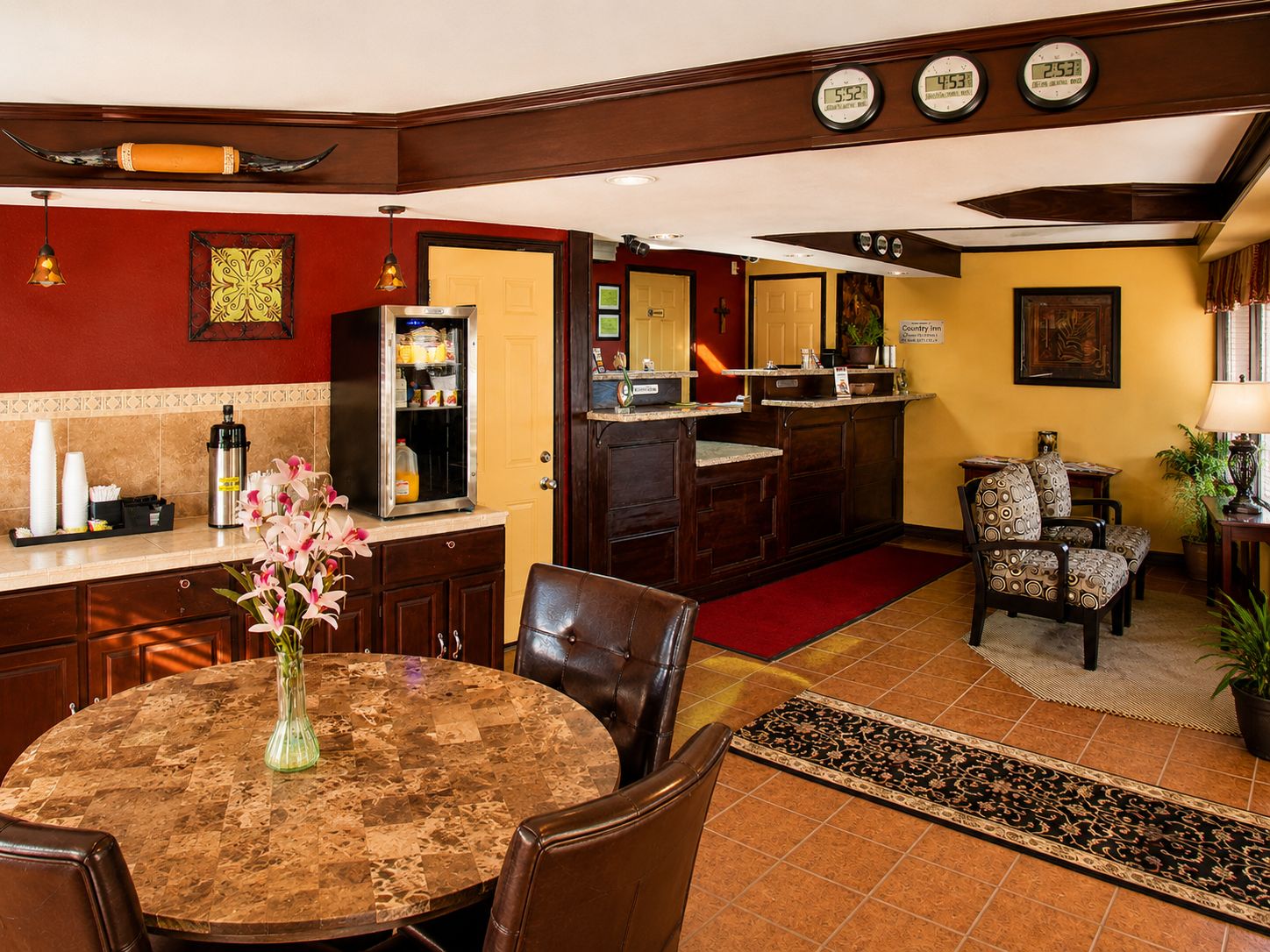 Standard Room, 2 Queen Beds, Kitchenette | Coffee and/or coffee maker