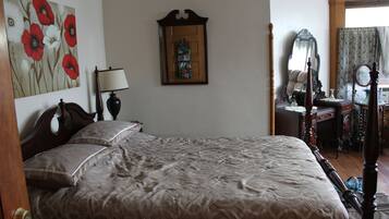 Kamer, 1 queensize bed, terras | Een strijkplank/strijkijzer, gratis wifi, beddengoed