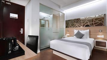 Standard Room | Cofres nos quartos, escrivaninha, espaço de trabalho para notebook