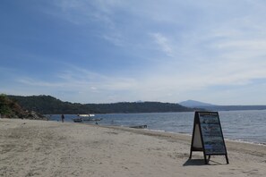 On the beach, beach towels, scuba diving, snorkeling - Blue Rock Beach Resort (Olongapo)