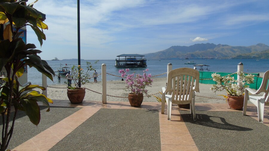 Blue Rock Beach Resort