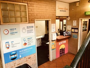 Reception - Newtown Backpackers (Newtown)