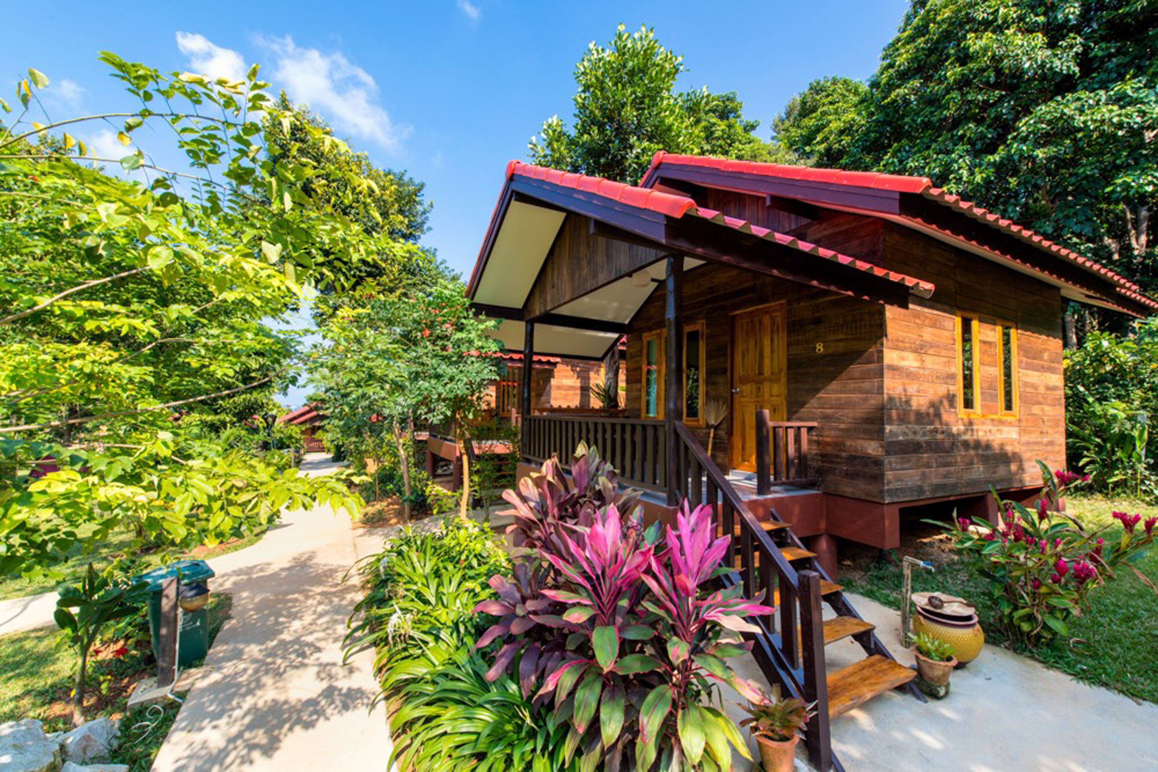 standard cottage room | in-room safe, desk, free wifi