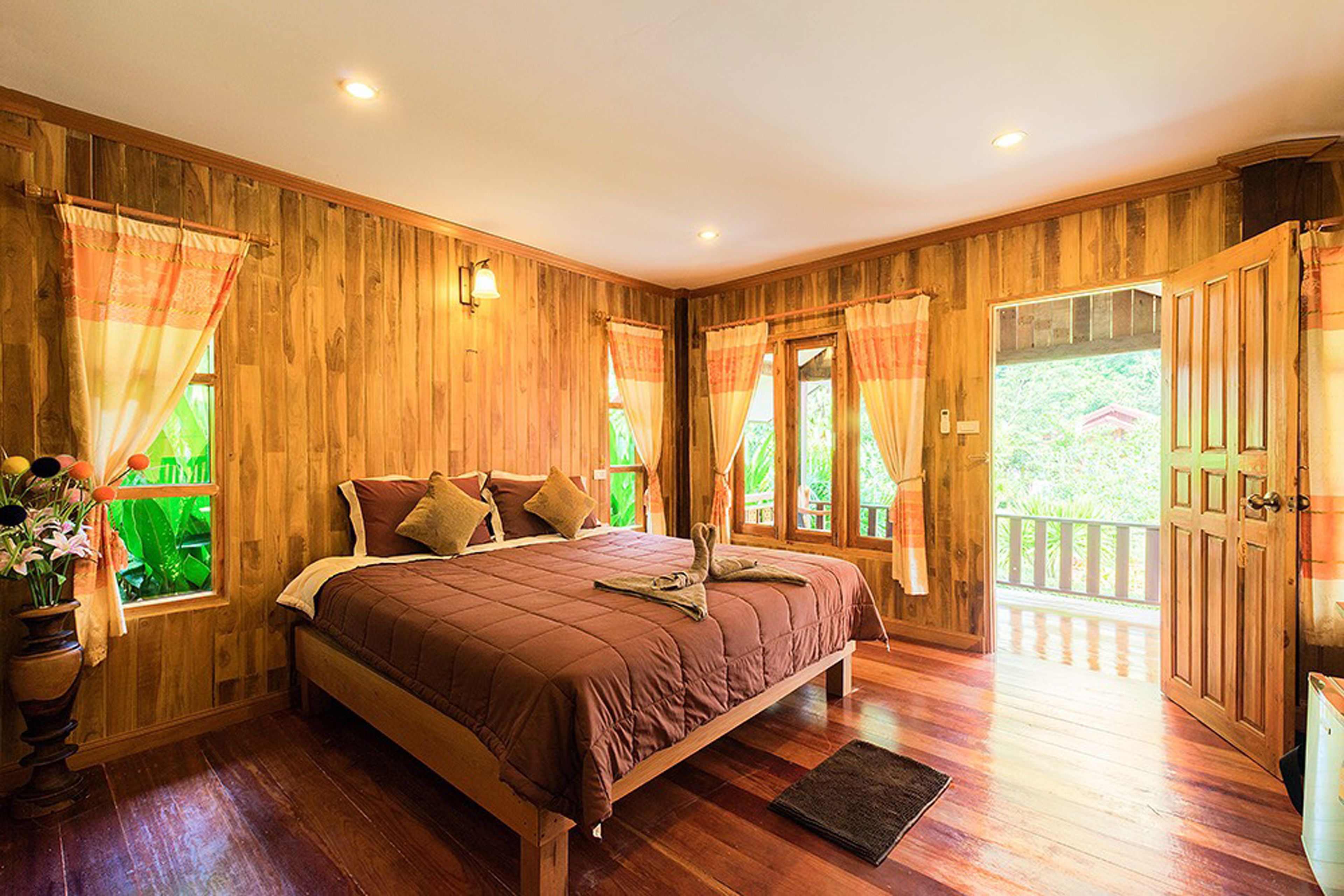 standard cottage room | in-room safe, desk, free wifi