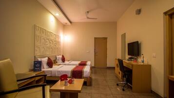 Chambre Standard Double ou avec lits jumeaux, 1 lit double, salle de bains privée