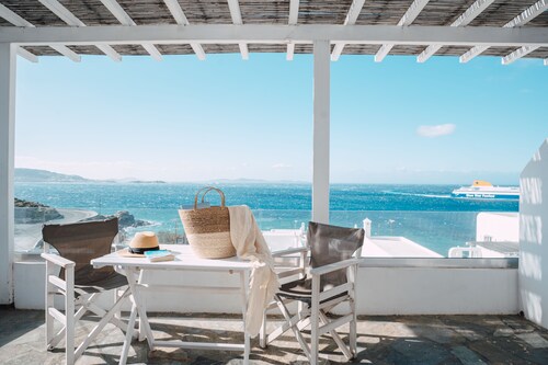  With-inn Mykonos Suites