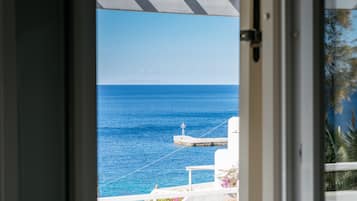 Standard Room, Sea View | Premium bedding, in-room safe, laptop workspace, soundproofing