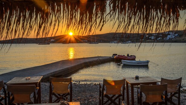 Restaurant - Livadia Hotel (Paros)