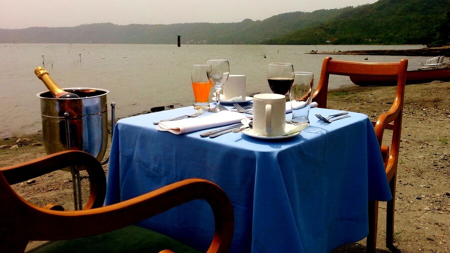 Paradise Resort, Lake Bosomtwe