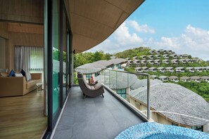 Cottages Suite Seaview | Terrace/patio - Patong Bay Hill Resort (Patong)