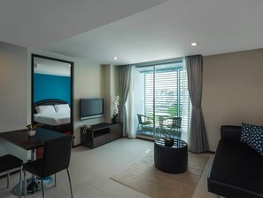 Standard Double Room, 2 Bedrooms | Living area