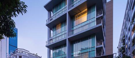 Front of property - evening/night