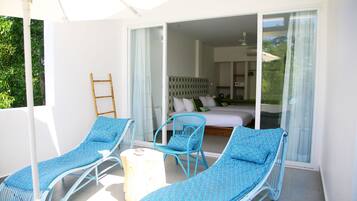 Deluxe Twin Room, Terrace, Sea View | Down comforters, minibar, in-room safe, desk