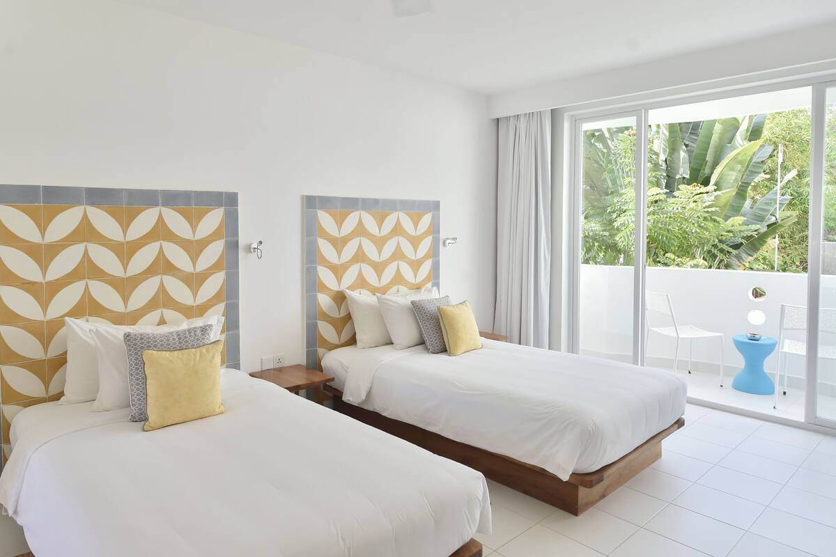 Superior Twin Room, Balcony, Garden View | Down comforters, minibar, in-room safe, desk