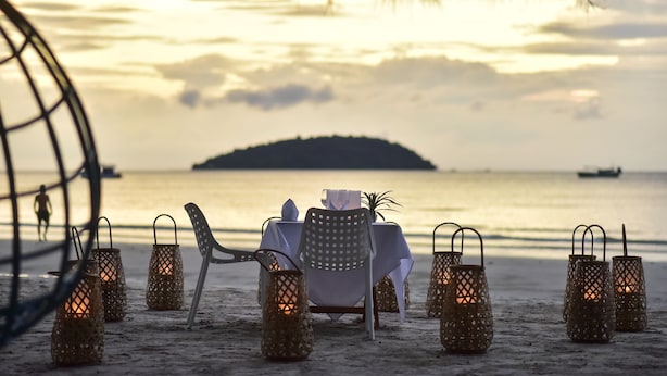 Couples’ dining - Naia Resort (Sihanoukville)