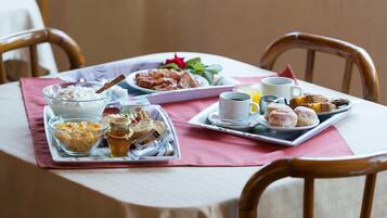 Daily buffet breakfast for a fee