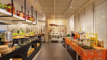 2 Restaurants; Frühstück, Mittagessen und Abendessen werden serviert