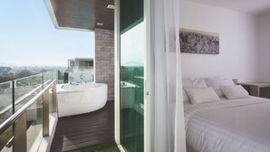 Panoramic Penthouse A, 2 Bedrooms, Mountain View