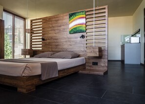 Monolocale, balcone, vista mare | Una cassaforte in camera, Wi-Fi gratuito, lenzuola