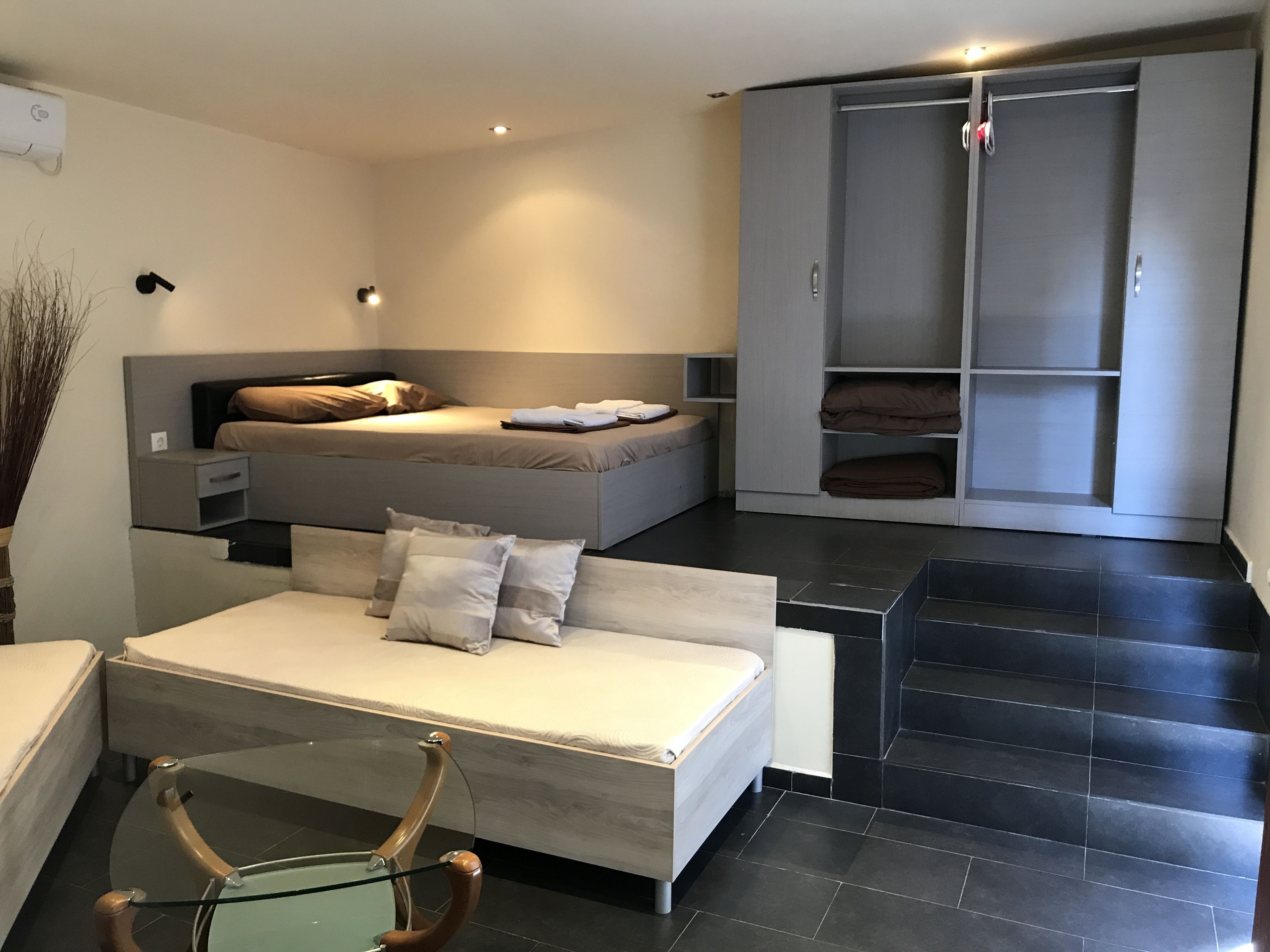 studio, ground floor | 1 bedroom, in-room safe, free wifi, bed sheets