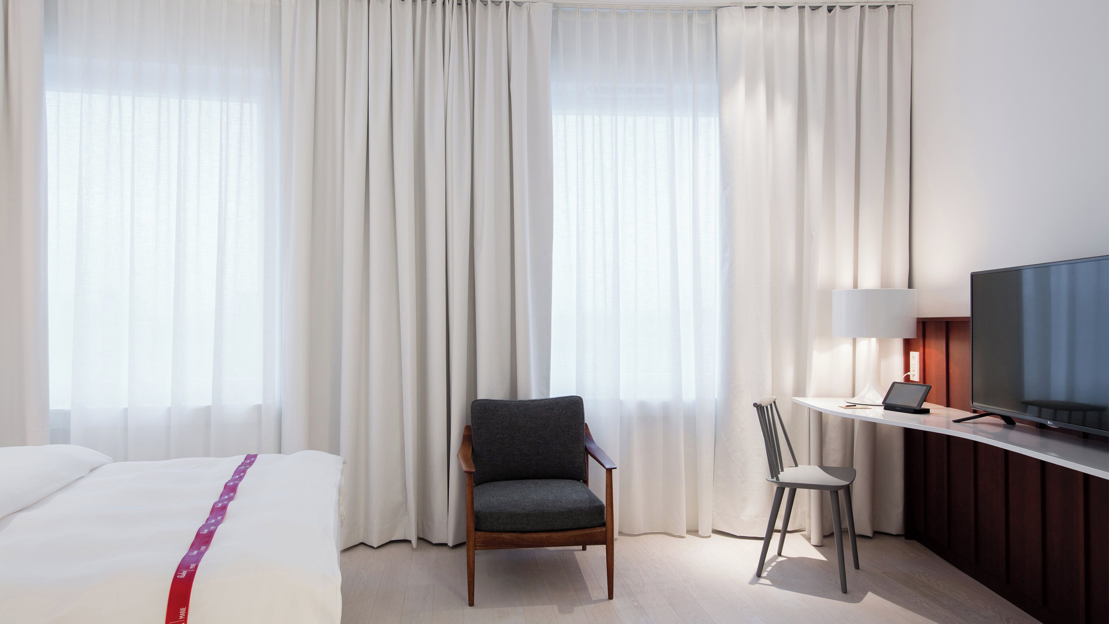 Room (Wow) | Premium bedding, pillow-top beds, in-room safe, individually decorated