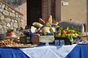 Birthday party area - Villa Quiete (Spadafora)