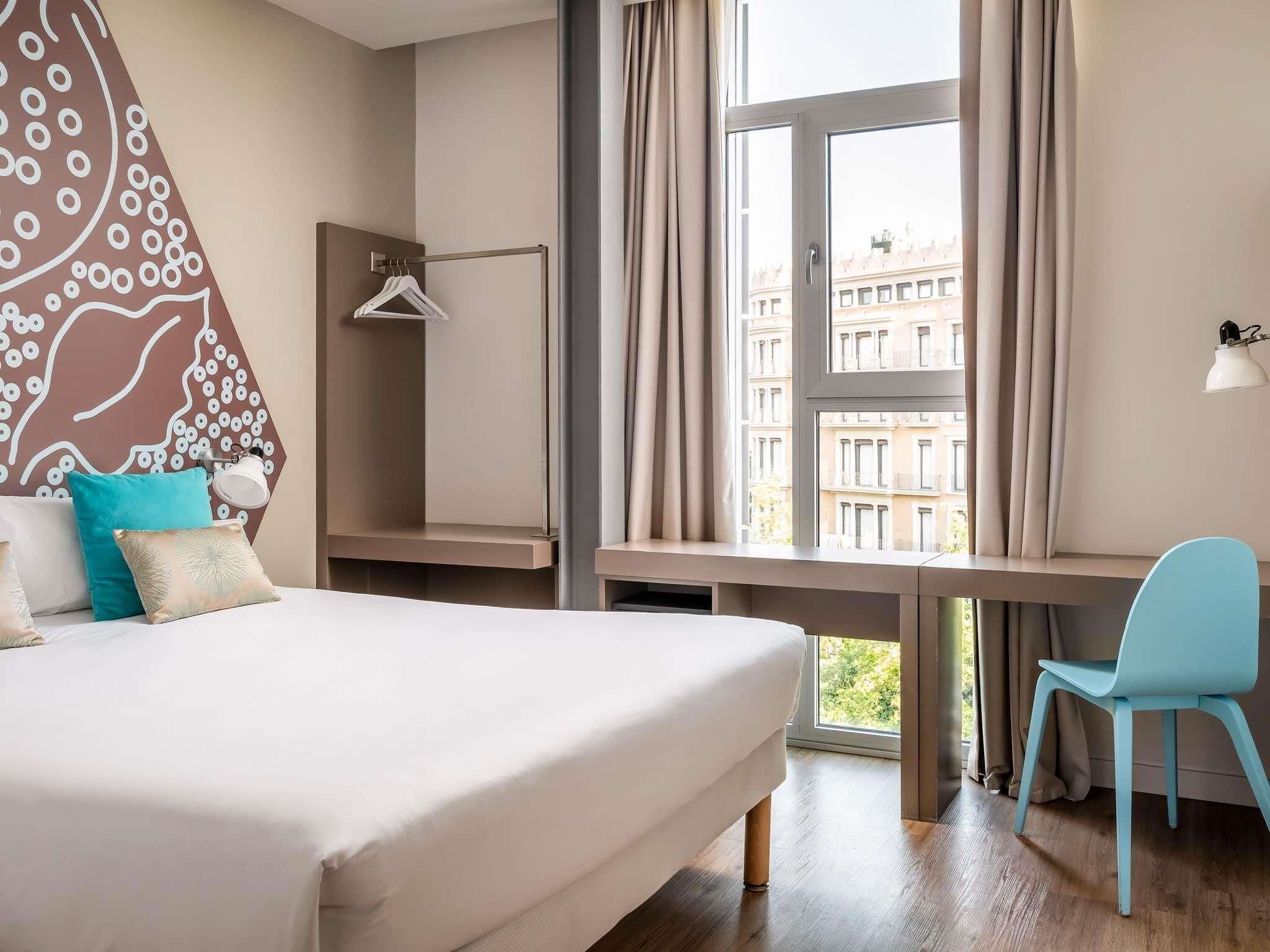 Standard Room, 1 Double Bed | Down comforters, in-room safe, individually decorated, desk