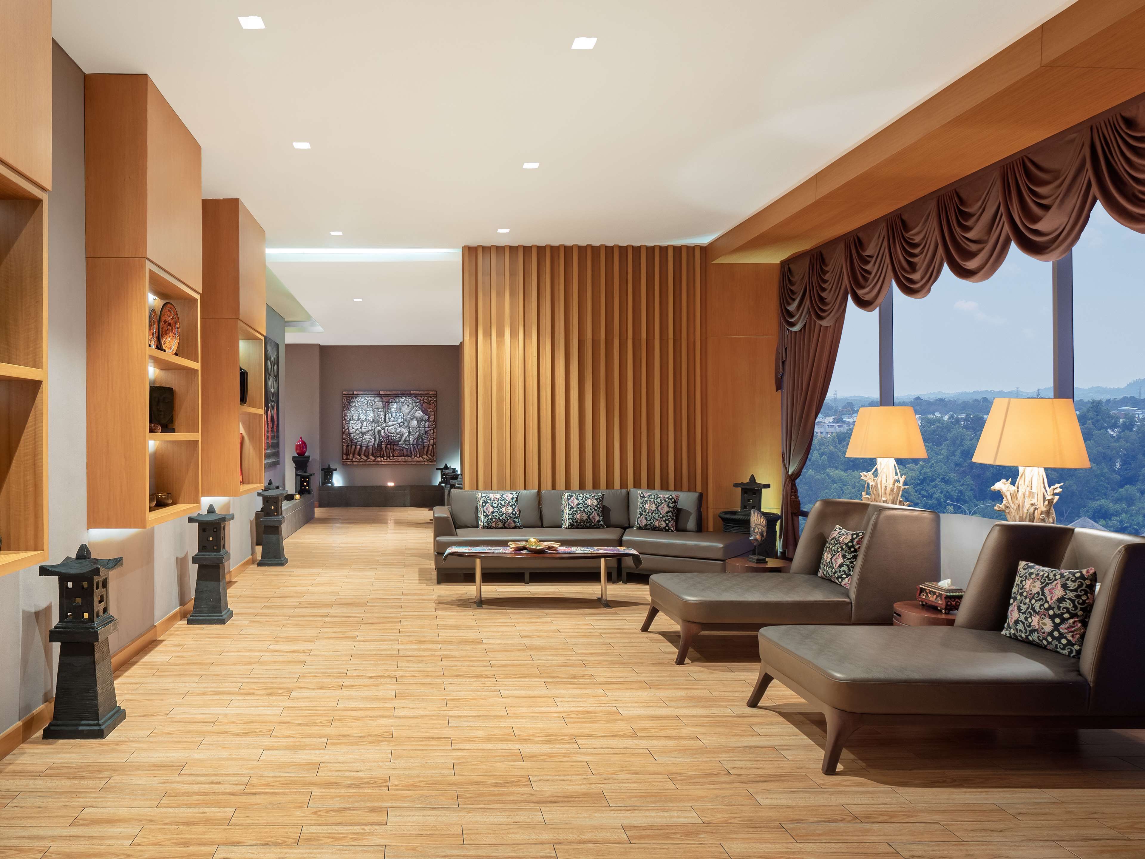 couples treatment room(s), body treatments, hydrotherapy, aromatherapy