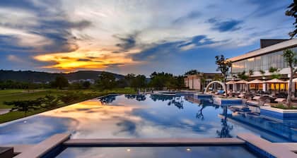 Radisson Golf & Convention Center Batam