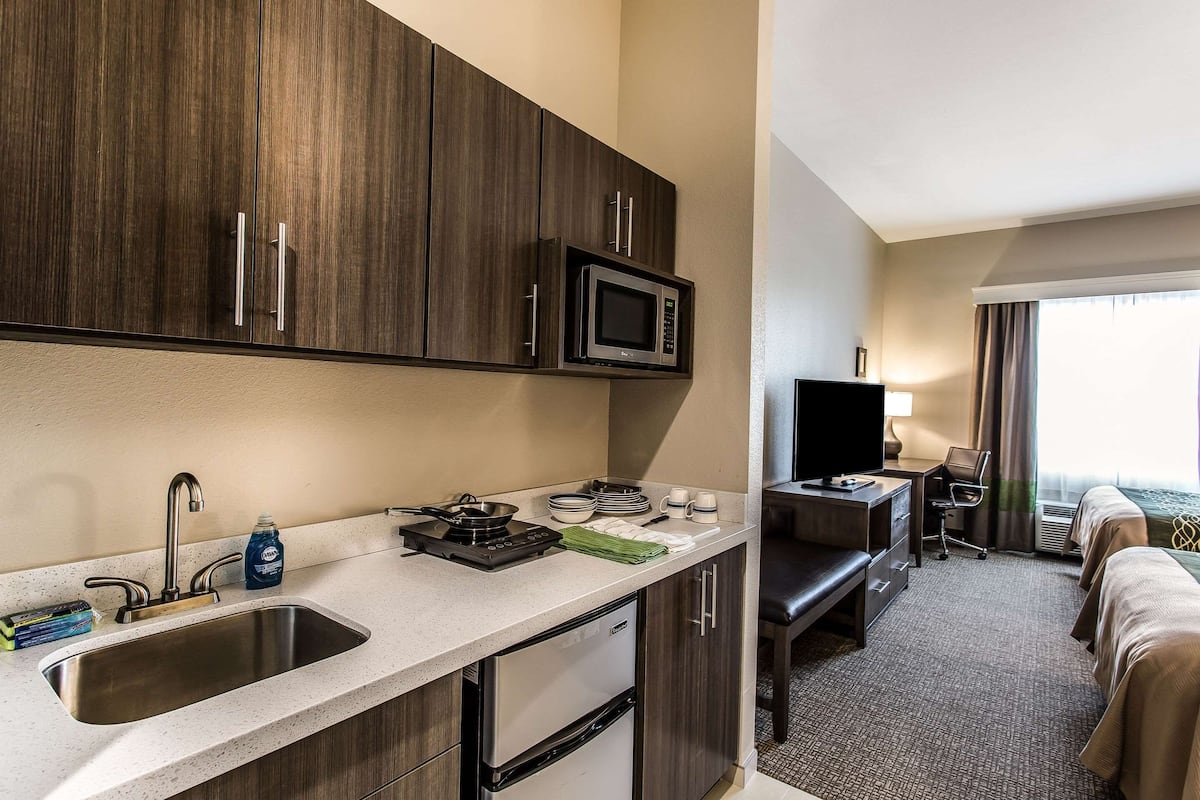 efficiency, room, 2 queen beds, non smoking | 1 bedroom, premium bedding, desk, blackout curtains