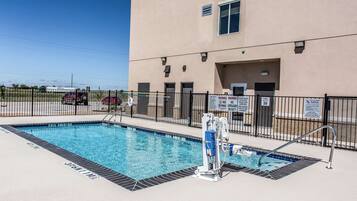 Seasonal outdoor pool