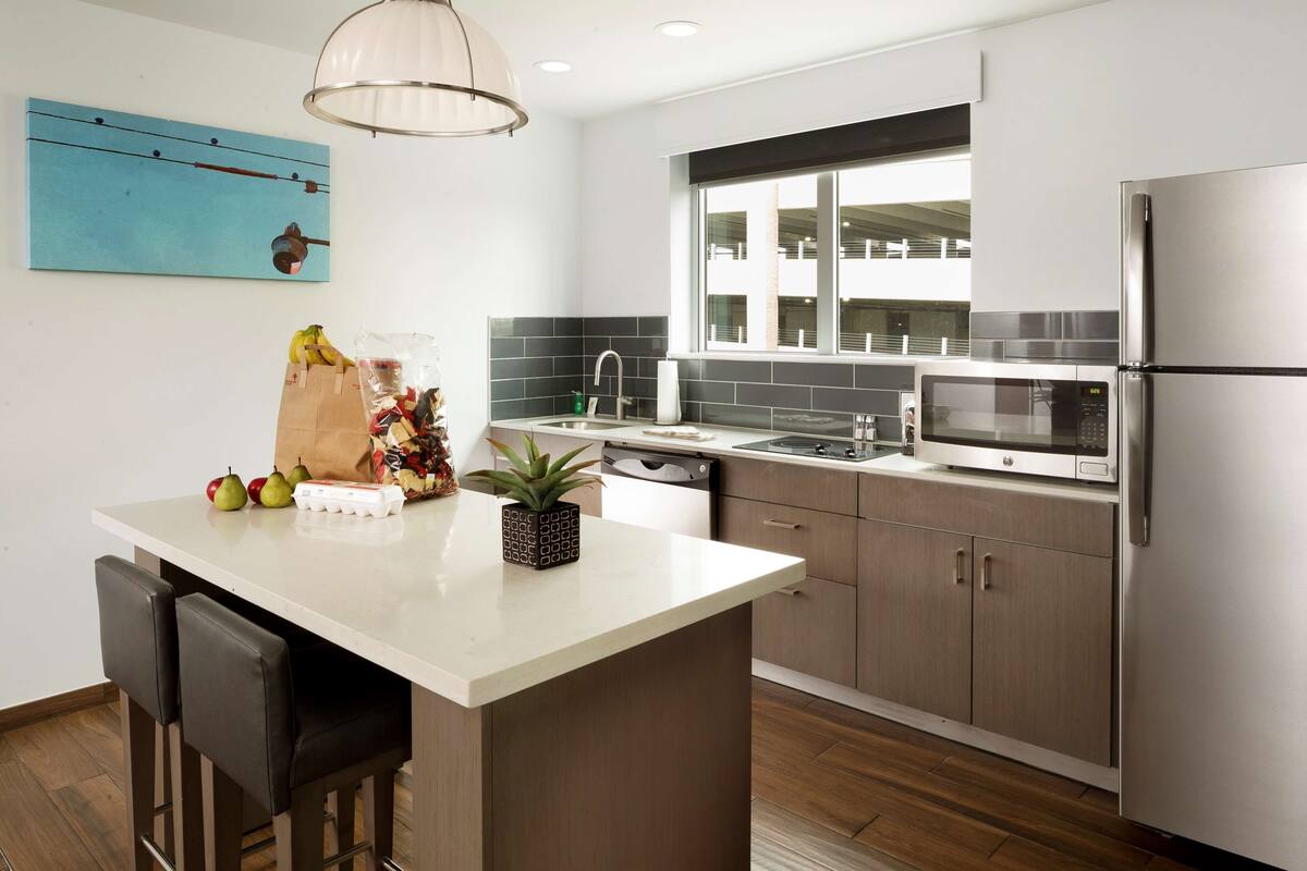 1 bedroom, in-room safe, desk, laptop workspace