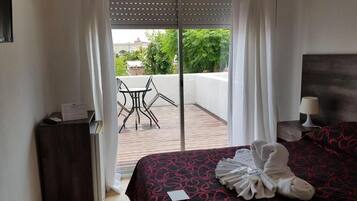 Wi-Fi de cortesia, roupa de cama